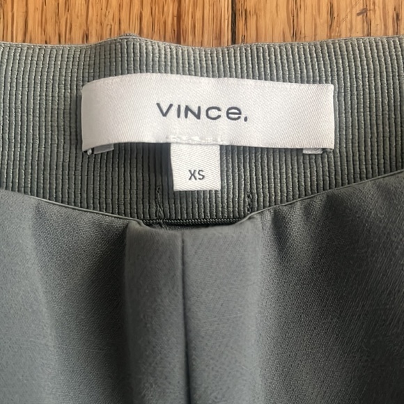 Vince Crop Flare Pants in Sea Stone NWT - Picture 4 of 10